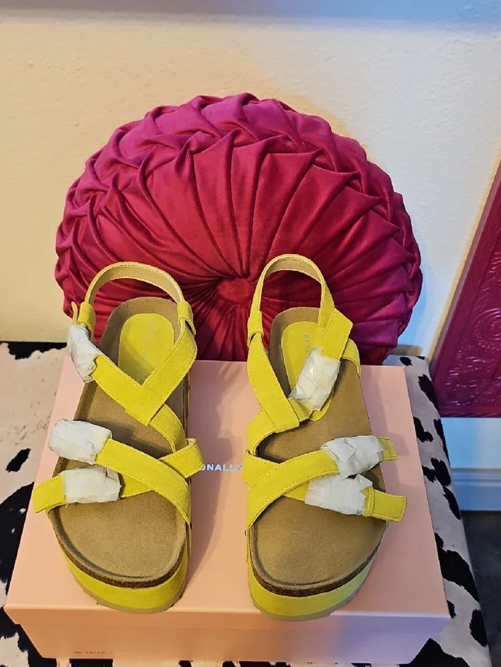 ●●INTENTIONALLY BLANK STRAP PLATFORM SANDALS NIB SIZE EU40/US9●●